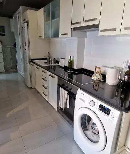 아파트 Holiday Studio